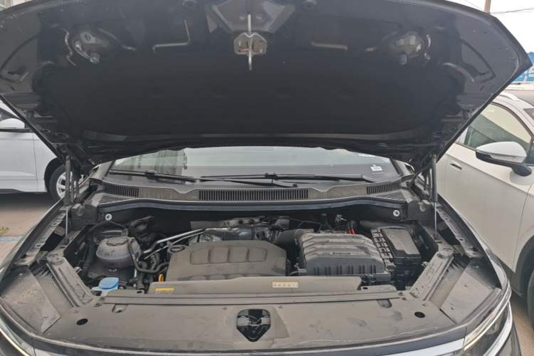 Used Volkswagen Talagon 2024 380TSI Four-Wheel Drive Luxury Jiajing Pro Shared-Experience Version 6 Seats Engine Bay