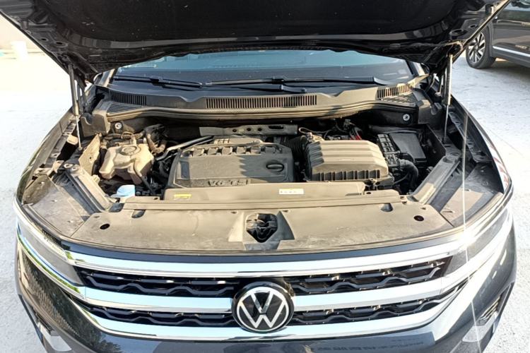 Used Volkswagen Talagon 2024 530TSI Four-Wheel-Drive Flagship Shengjing Edition Pro 6-Seater Engine Bay