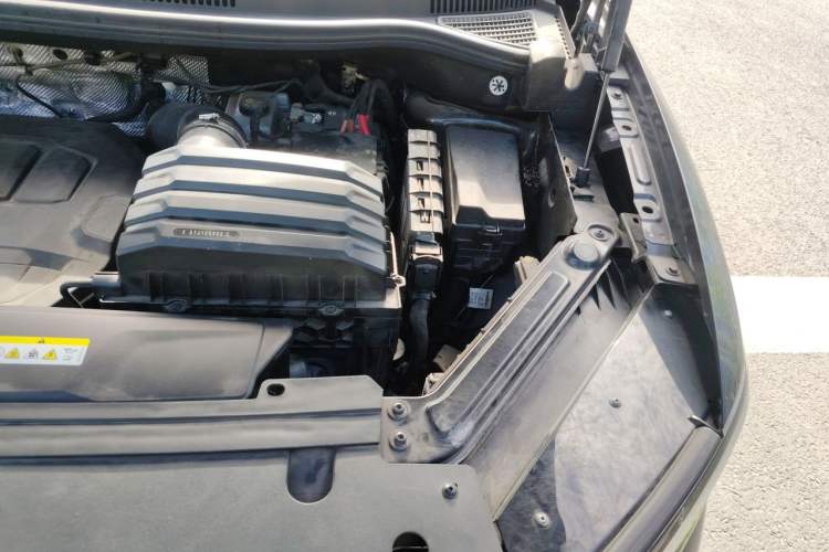 Used Volkswagen Talagon 2024 380TSI All-Wheel Drive Luxury Prestige Pro 6-Seater Engine Bay Left