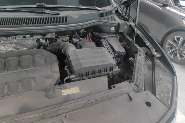 Used Volkswagen Talagon 2024 380TSI All-Wheel Drive Luxury Prestige Pro 7-Seater Engine Bay Left