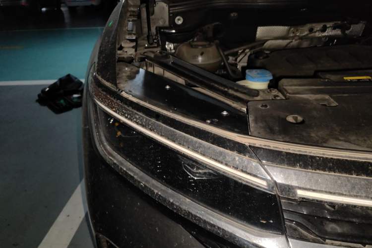 Used Volkswagen Talagon 2024 380TSI All-Wheel Drive Luxury Prestige Pro 6-Seater Engine Bay Right