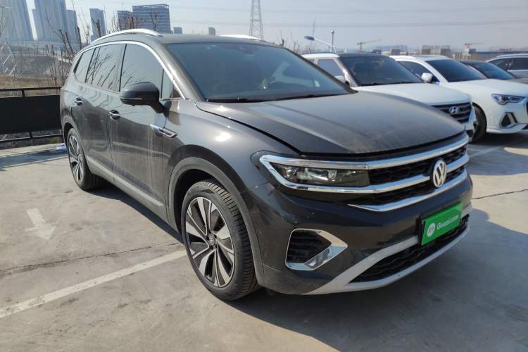 Used Volkswagen Talagon 2024 380TSI All-Wheel Drive Luxury Prestige Pro 7-Seater Front Right 45 Deg