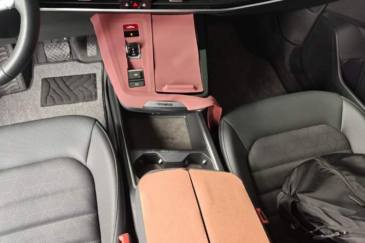 Used Volkswagen Talagon 2024 380TSI All-Wheel Drive Luxury Prestige Pro 6-Seater Gear Lever