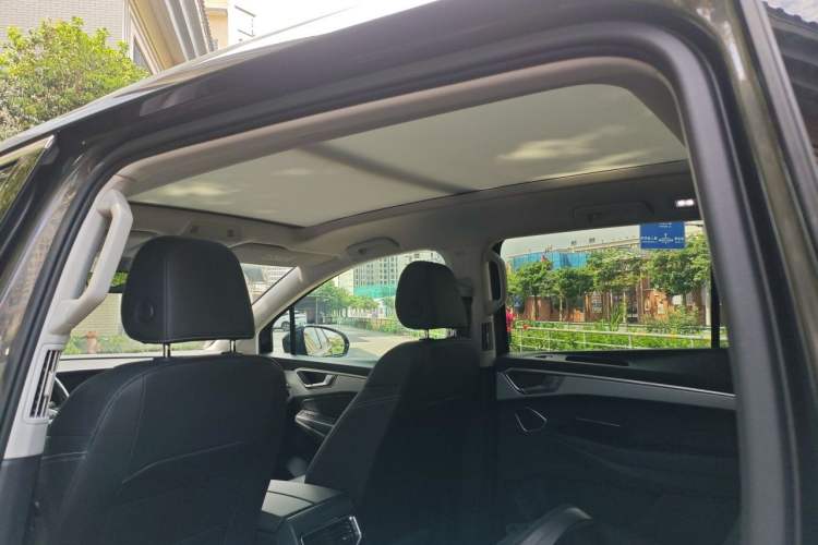 Used Volkswagen Talagon 2024 380TSI All-Wheel Drive Luxury Prestige Pro 7-Seater Headliner