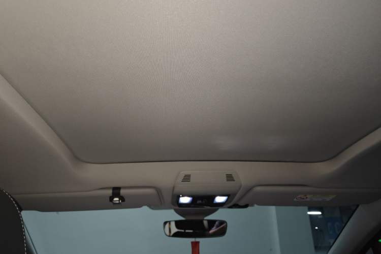 Used Volkswagen Talagon 2024 380TSI All-Wheel Drive Luxury Prestige Pro 6-Seater Headliner