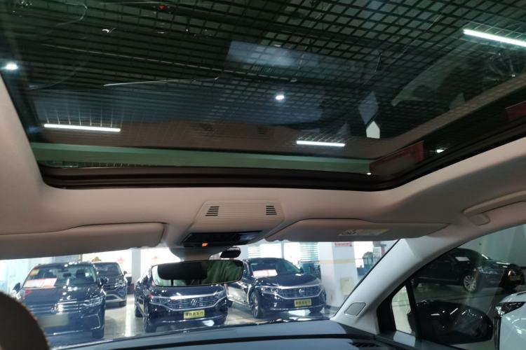 Used Volkswagen Talagon 2024 380TSI All-Wheel Drive Luxury Prestige Pro 6-Seater Headliner