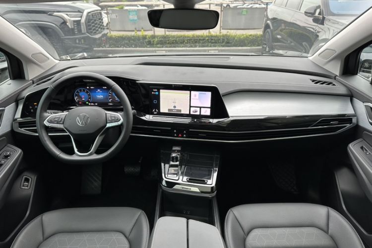 Used Volkswagen Talagon 2024 380TSI All-Wheel Drive Luxury Prestige Pro 6-Seater Interior 1