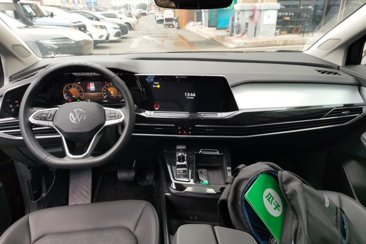 Used Volkswagen Talagon 2024 380TSI All-Wheel Drive Luxury Prestige Pro 6-Seater Interior 2