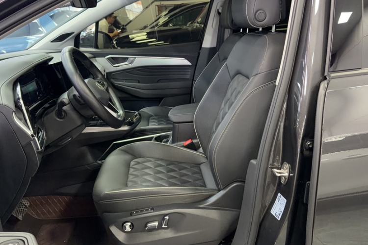 Used Volkswagen Talagon 2024 380TSI Four-Wheel Drive Flagship Shengjing Edition 6 Seats Interior 2