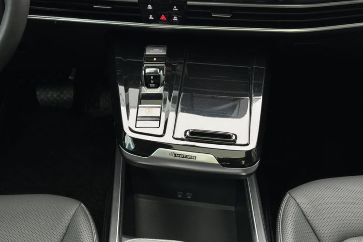 Used Volkswagen Talagon 2024 380TSI All-Wheel Drive Luxury Prestige Pro 6-Seater Interior 4
