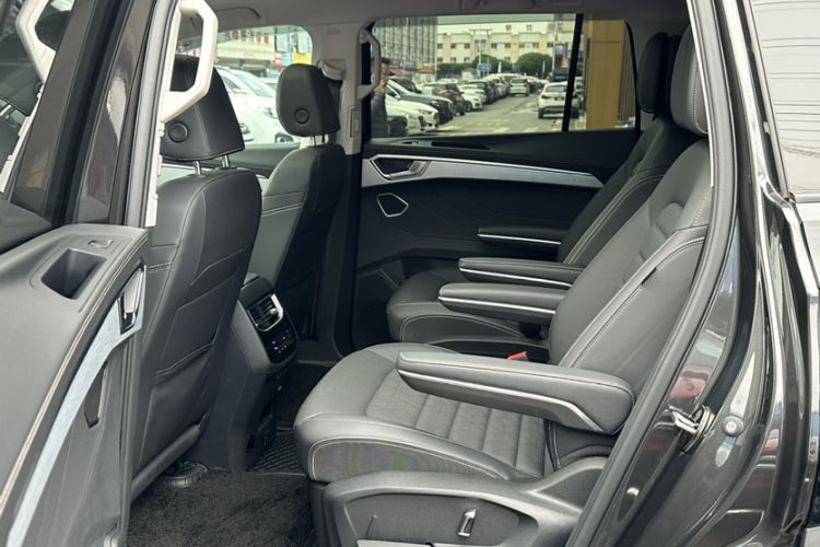 Used Volkswagen Talagon 2024 380TSI All-Wheel Drive Luxury Prestige Pro 6-Seater Interior 7