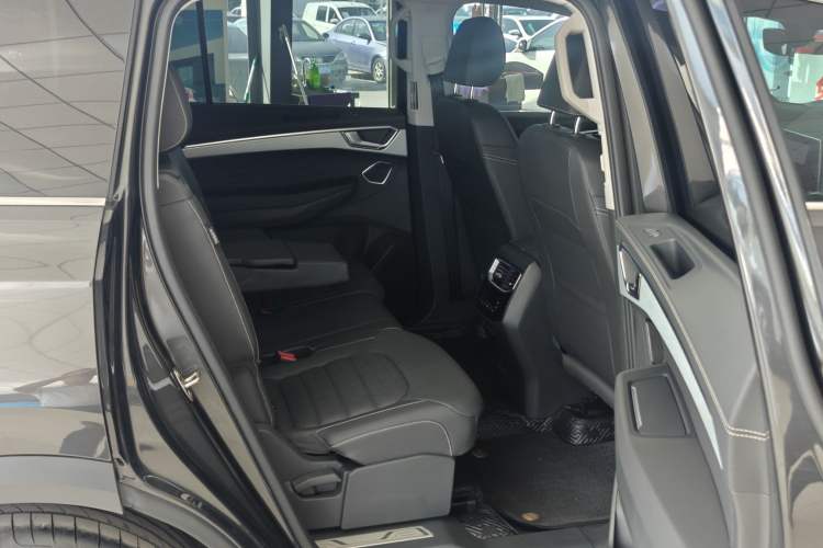 Used Volkswagen Talagon 2024 380TSI All-Wheel Drive Luxury Prestige Pro 7-Seater Interior 8