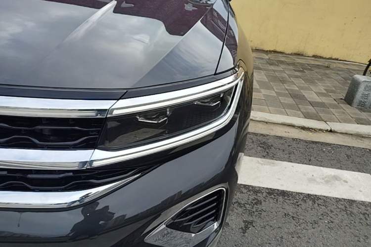 Used Volkswagen Talagon 2024 530TSI Four-Wheel-Drive Flagship Shengjing Edition Pro 6-Seater Left Front Headlight