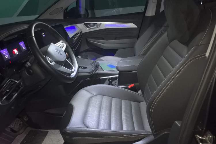 Used Volkswagen Talagon 2024 380TSI All-Wheel Drive Luxury Prestige Pro 6-Seater Left Front Seat