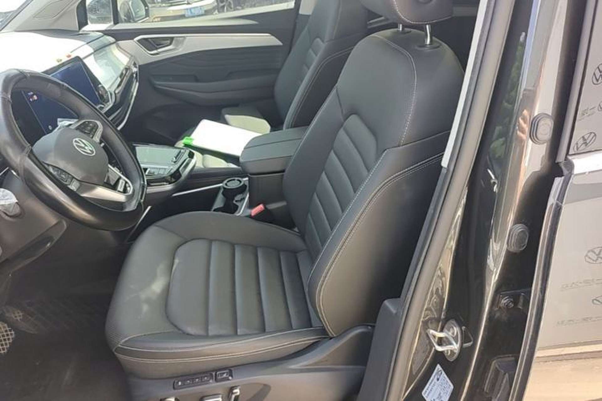 Used Volkswagen Talagon 2024 380TSI All-Wheel Drive Luxury Prestige Pro 6-Seater Left Front Seat