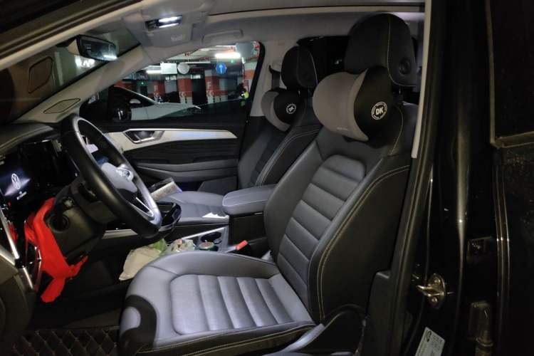 Used Volkswagen Talagon 2024 380TSI All-Wheel Drive Luxury Prestige Pro 6-Seater Left Front Seat