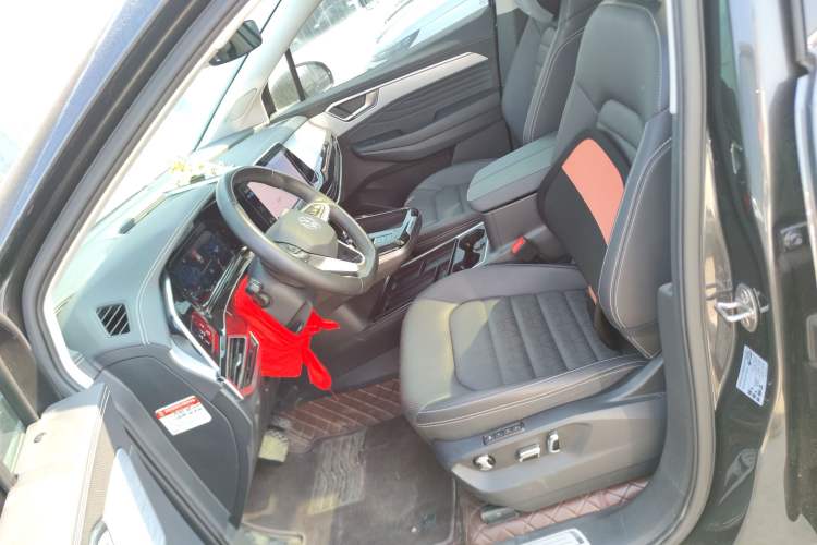 Used Volkswagen Talagon 2024 380TSI All-Wheel Drive Luxury Prestige Pro 7-Seater Left Front Seat