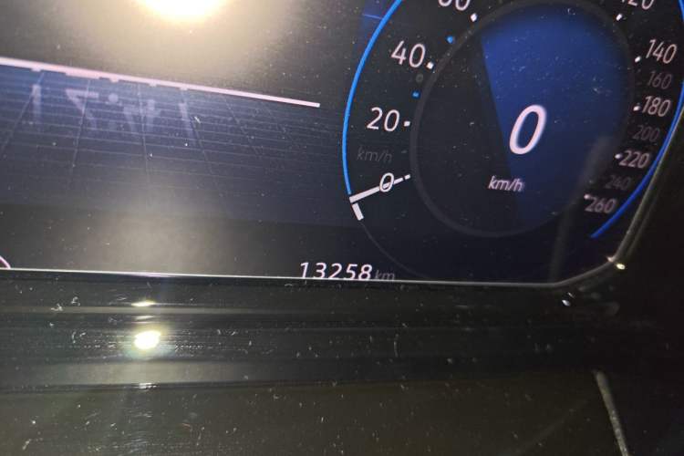 Used Volkswagen Talagon 2024 380TSI All-Wheel Drive Luxury Prestige Pro 6-Seater Odometer Close Up