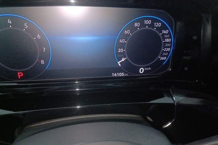 Used Volkswagen Talagon 2024 380TSI All-Wheel Drive Luxury Prestige Pro 6-Seater Odometer Close Up