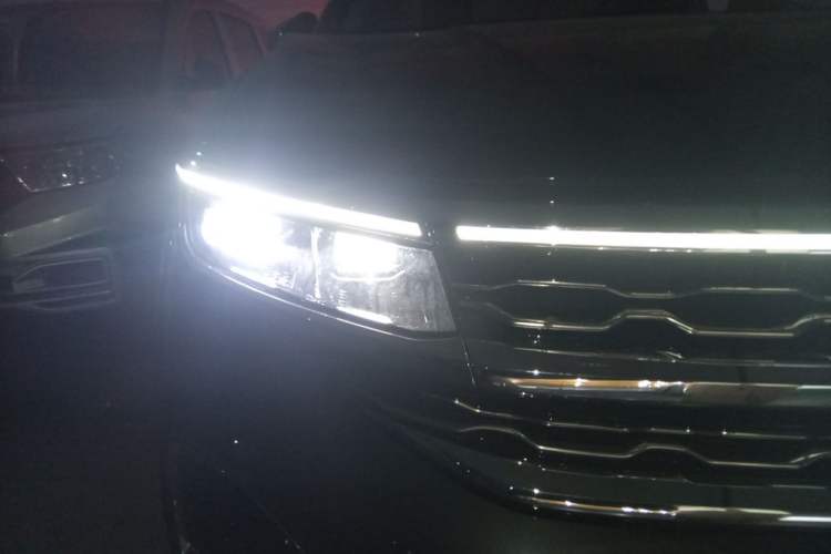 Used Volkswagen Talagon 2024 380TSI All-Wheel Drive Luxury Prestige Pro 7-Seater Right Front Headlight
