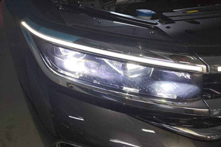 Used Volkswagen Talagon 2024 380TSI All-Wheel Drive Luxury Prestige Pro 6-Seater Right Front Headlight