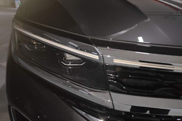 Used Volkswagen Talagon 2024 380TSI All-Wheel Drive Luxury Prestige Pro 6-Seater Right Front Headlight