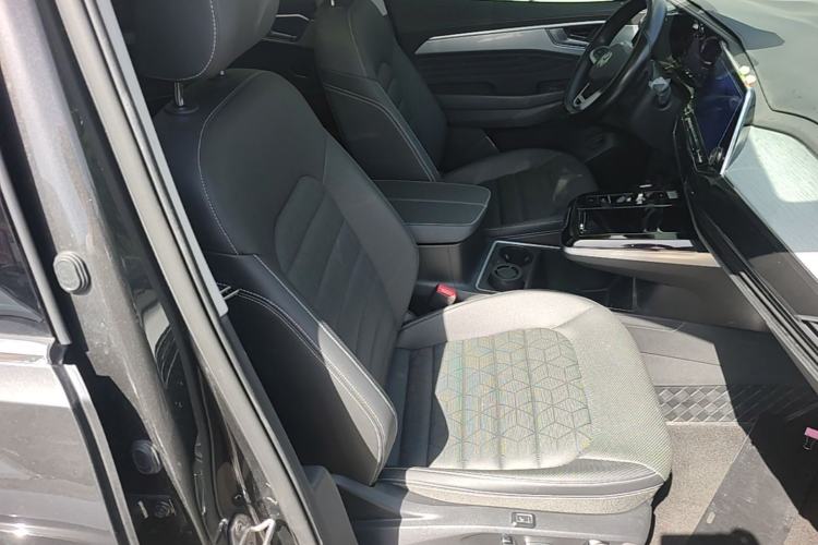 Used Volkswagen Talagon 2024 380TSI All-Wheel Drive Luxury Prestige Pro 6-Seater Right Front Seat