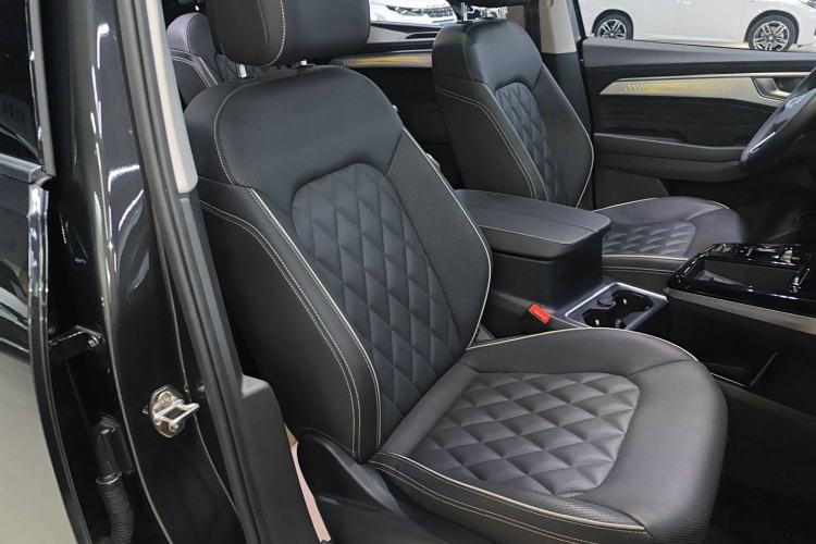 Used Volkswagen Talagon 2024 380TSI Four-Wheel Drive Flagship Shengjing Edition 6 Seats Right Front Seat