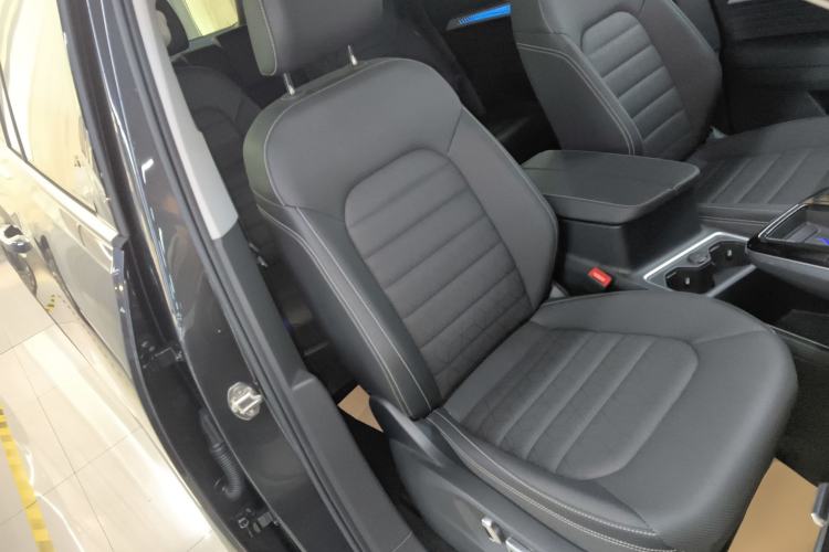 Used Volkswagen Talagon 2024 380TSI Four-Wheel Drive Luxury Jiajing Pro Shared-Experience Version 6 Seats Right Front Seat