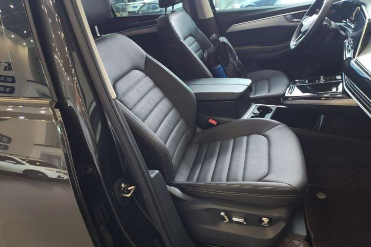 Used Volkswagen Talagon 2024 380TSI All-Wheel Drive Luxury Prestige Pro 6-Seater Right Front Seat