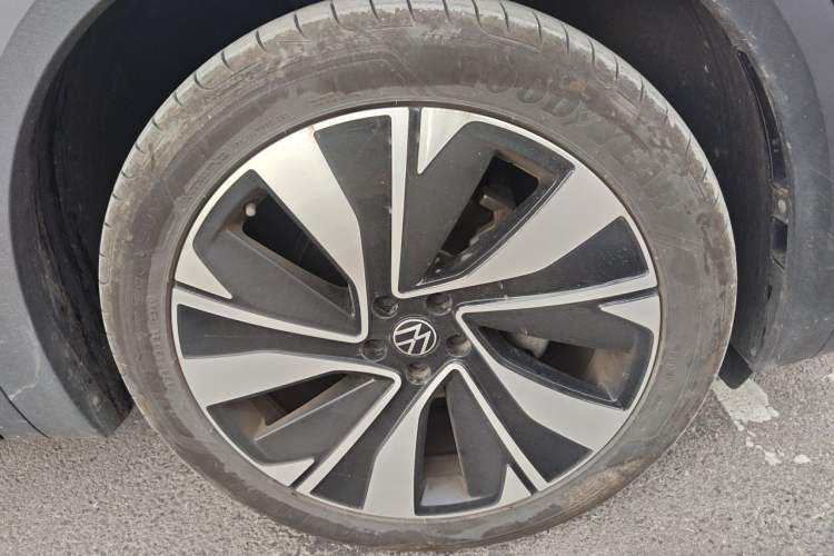 Used Volkswagen Talagon 2024 380TSI Four-Wheel Drive Luxury Jiajing Pro Shared-Experience Version 6 Seats Right Front Wheel Hub