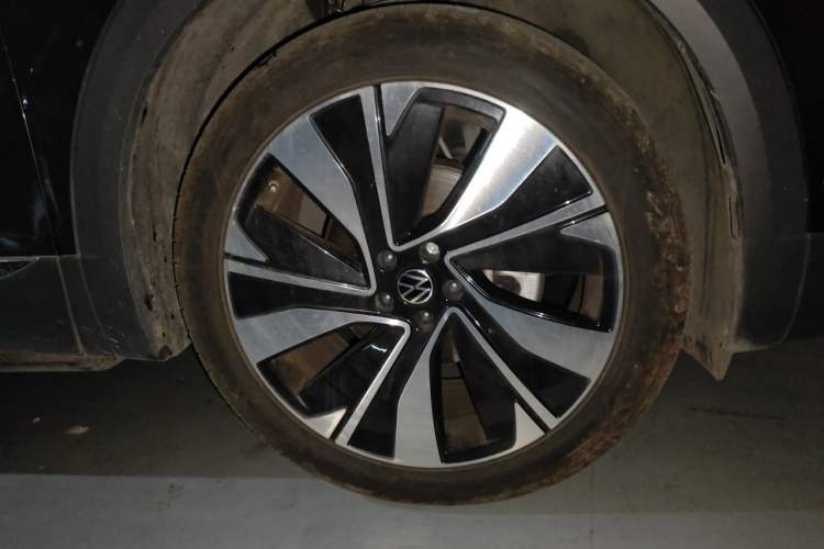 Used Volkswagen Talagon 2024 380TSI All-Wheel Drive Luxury Prestige Pro 6-Seater Right Front Wheel Hub