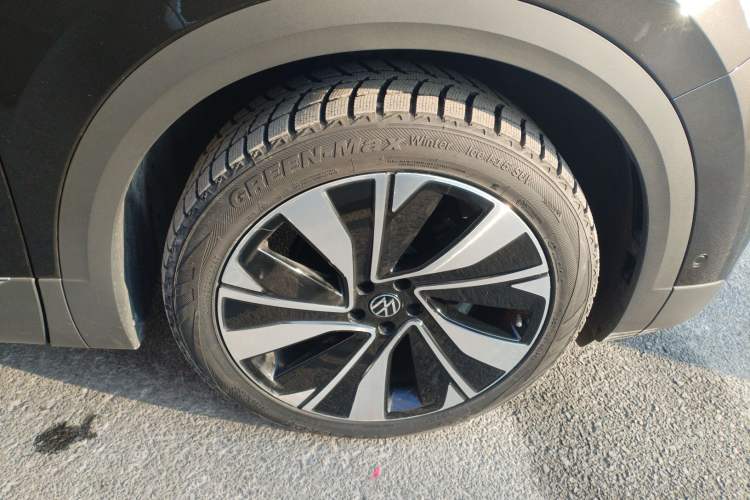 Used Volkswagen Talagon 2024 380TSI Four-Wheel-Drive Flagship Shengjing Shared Enjoyment Version 6 Seats Right Front Wheel Hub