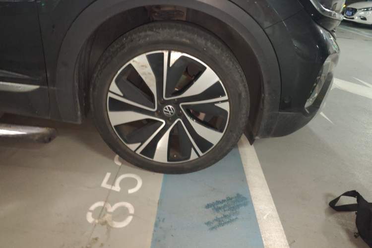Used Volkswagen Talagon 2024 380TSI All-Wheel Drive Luxury Prestige Pro 7-Seater Right Front Wheel Hub