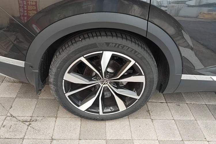 Used Volkswagen Talagon 2024 530TSI Four-Wheel-Drive Flagship Shengjing Edition Pro 6-Seater Right Rear Wheel Hub