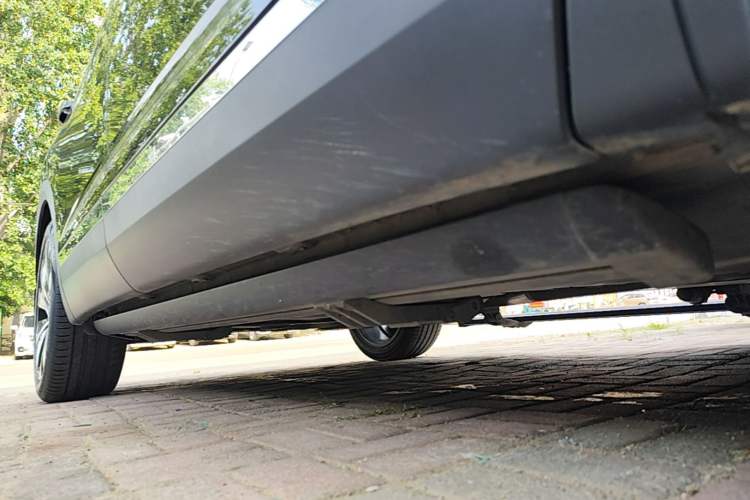 Used Volkswagen Talagon 2024 380TSI All-Wheel Drive Luxury Prestige Pro 7-Seater Right Side Sill