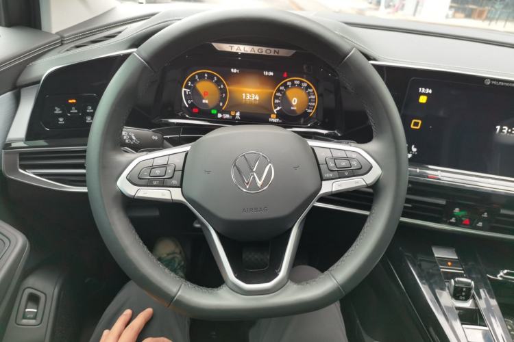 Used Volkswagen Talagon 2024 380TSI All-Wheel Drive Luxury Prestige Pro 6-Seater Steering Wheel