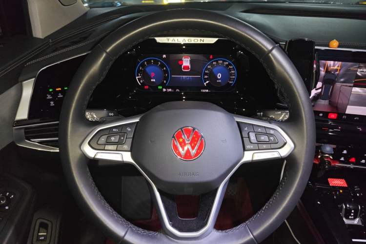 Used Volkswagen Talagon 2024 380TSI All-Wheel Drive Luxury Prestige Pro 6-Seater Steering Wheel