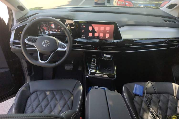 Used Volkswagen Talagon 2024 530TSI Four-Wheel-Drive Flagship Shengjing Edition Pro 7-Seater Center Console