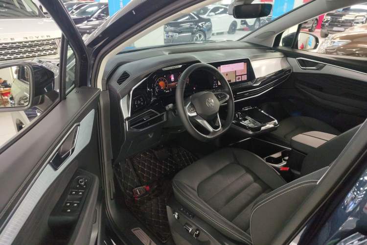 Used Volkswagen Talagon 2024 380TSI All-Wheel Drive Luxury Prestige Pro 6-Seater Driver Seat