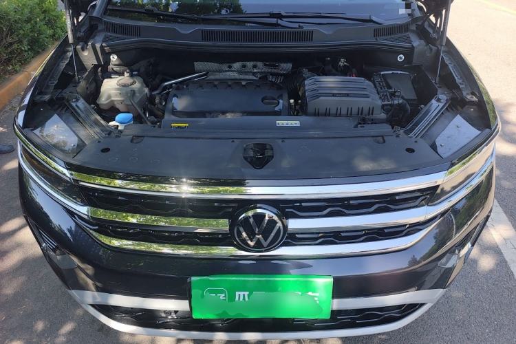 Used Volkswagen Talagon 2024 530TSI Four-Wheel-Drive Flagship Shengjing Edition Pro 7-Seater Engine Bay