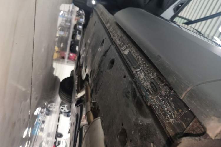 Used Volkswagen Talagon 2024 380TSI All-Wheel Drive Luxury Prestige Pro 6-Seater Left Side Sill