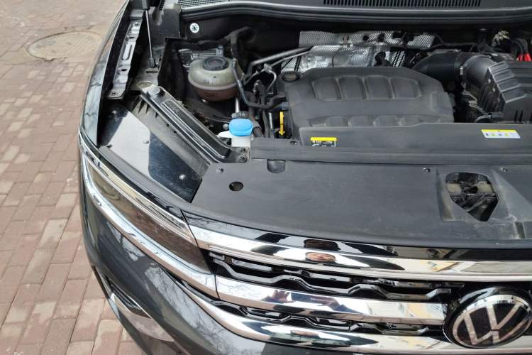 Used Volkswagen Talagon 2024 380TSI All-Wheel Drive Luxury Prestige Pro 6-Seater Engine Bay Right