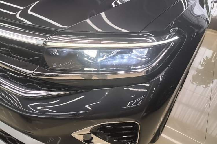 Used Volkswagen Talagon 2024 380TSI Four-Wheel Drive Luxury Jiajing Pro Shared-Experience Version 6 Seats Left Front Headlight