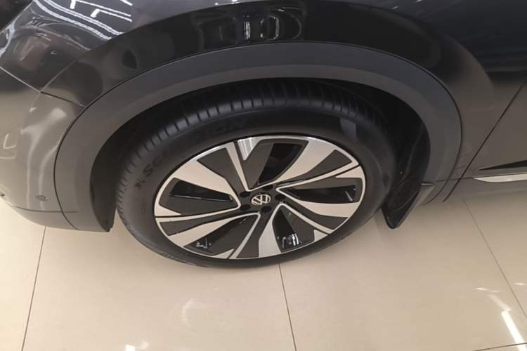 Used Volkswagen Talagon 2024 380TSI Four-Wheel Drive Luxury Jiajing Pro Shared-Experience Version 6 Seats Left Front Wheel Hub