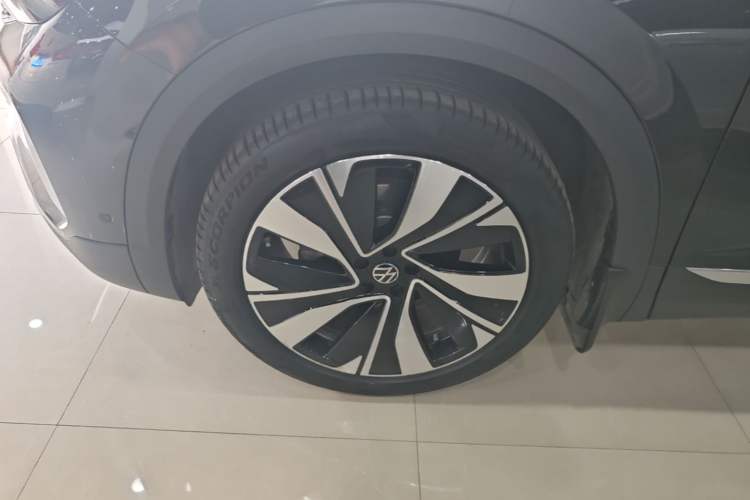 Used Volkswagen Talagon 2024 380TSI Four-Wheel Drive Luxury Jiajing Pro Shared-Experience Version 6 Seats Left Front Wheel Hub