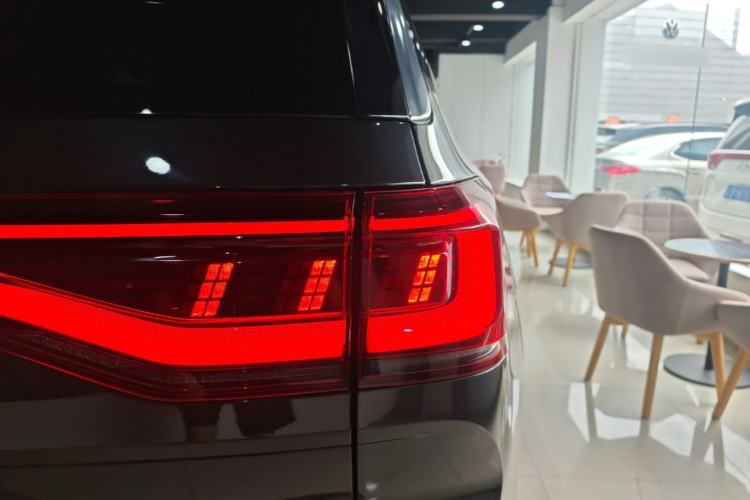 Used Volkswagen Talagon 2024 380TSI Four-Wheel Drive Luxury Jiajing Pro Shared-Experience Version 6 Seats Right Rear Taillight