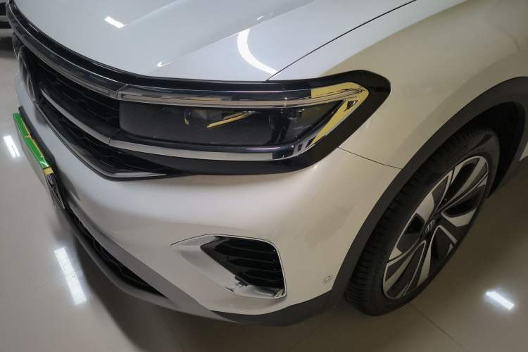 Used Volkswagen Talagon 2024 380TSI All-Wheel Drive Luxury Prestige Pro 6-Seater Left Front Headlight