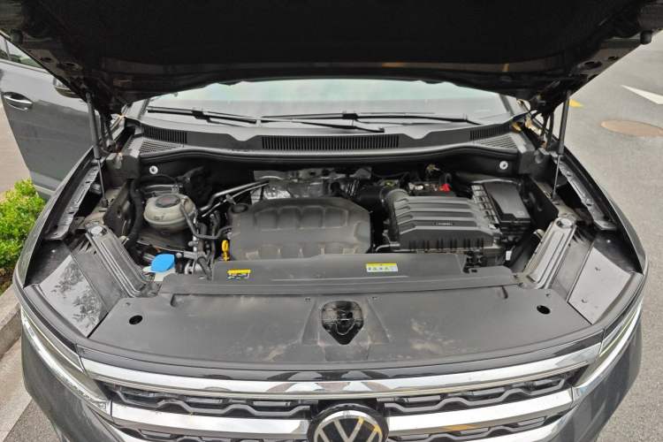 Used Volkswagen Talagon 2025 380TSI All-Wheel-Drive Luxury Jiajing Pro – Shared Edition 6 Seats Engine Bay