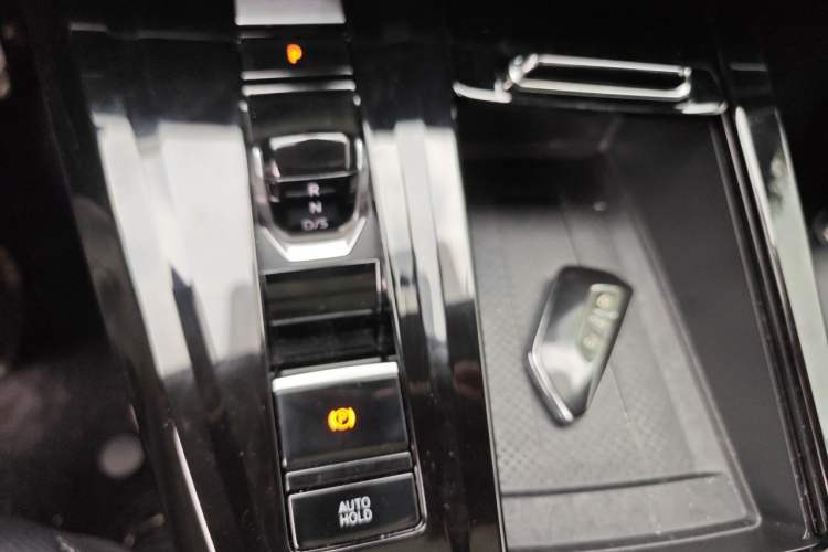 Used Volkswagen Talagon 2025 380TSI All-Wheel-Drive Luxury Jiajing Pro – Shared Edition 6 Seats Gear Lever